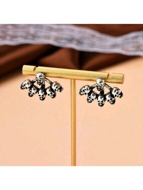 Skull Drop Lobe Earring